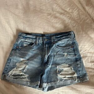 American Eagle Light Distressed Denim Women Shorts size 8